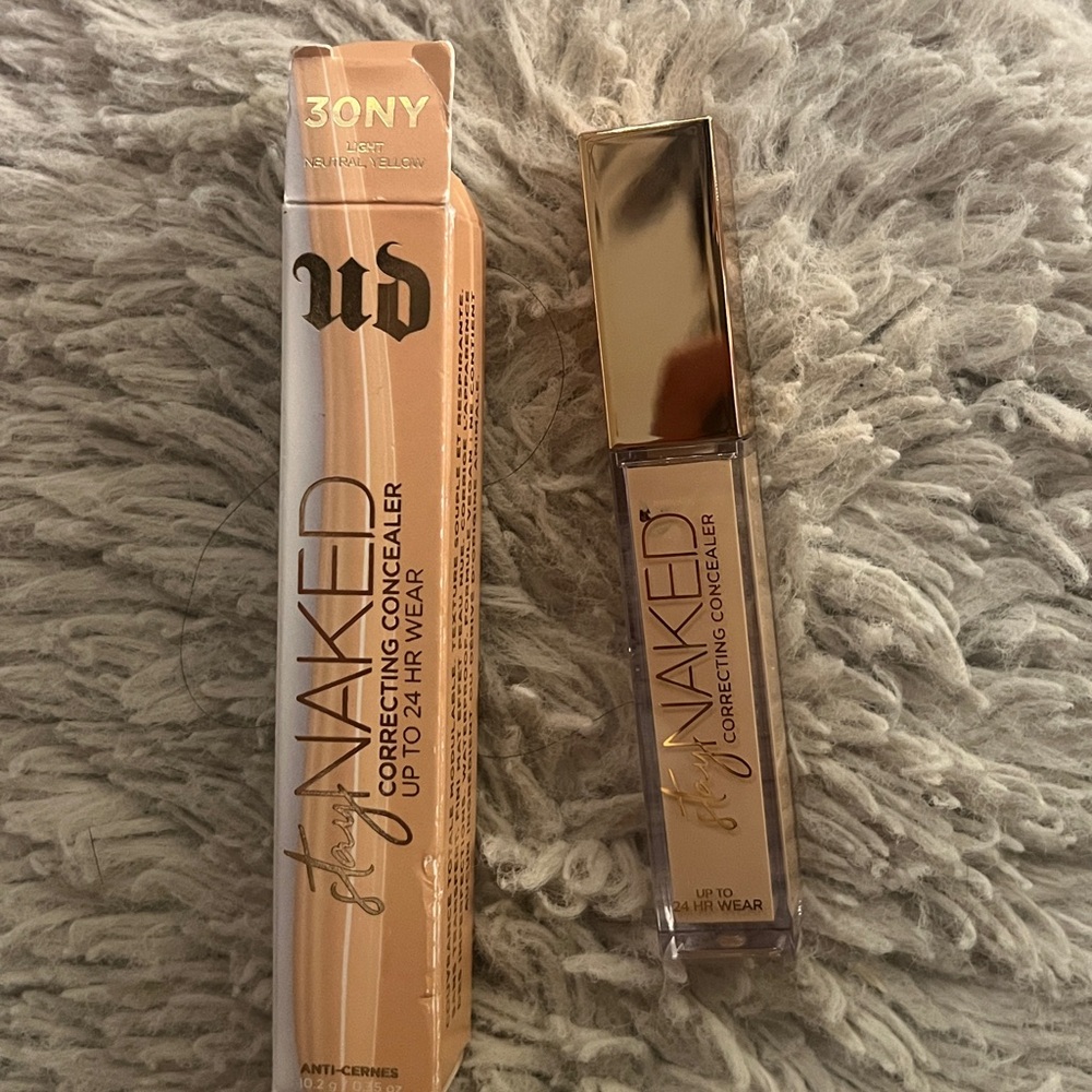 Urban Decay STAY NAKED WEIGHTLESS LIQUID CONCEALER Shade 30 NY Full SIZE